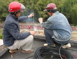 ���׹���