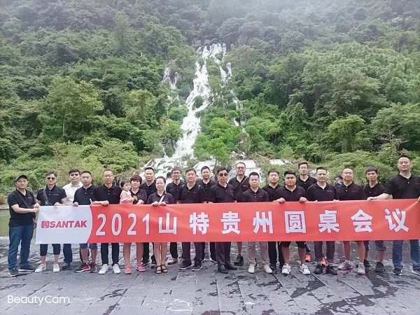 ɽ����������