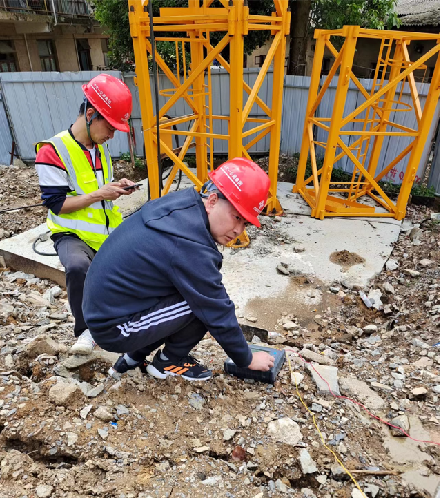 ���׹��̰���